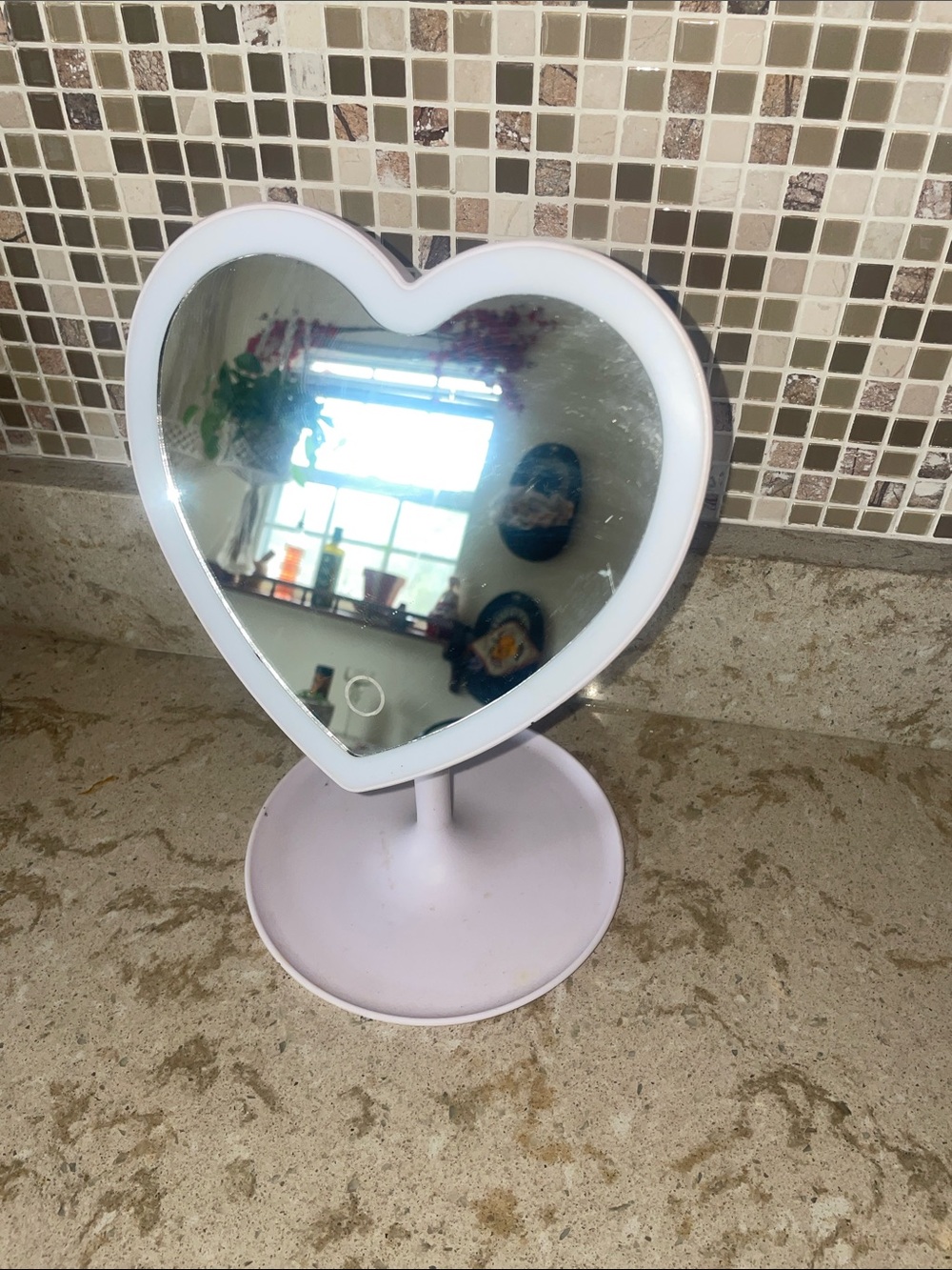 COQUETTE HEART MIRROR
